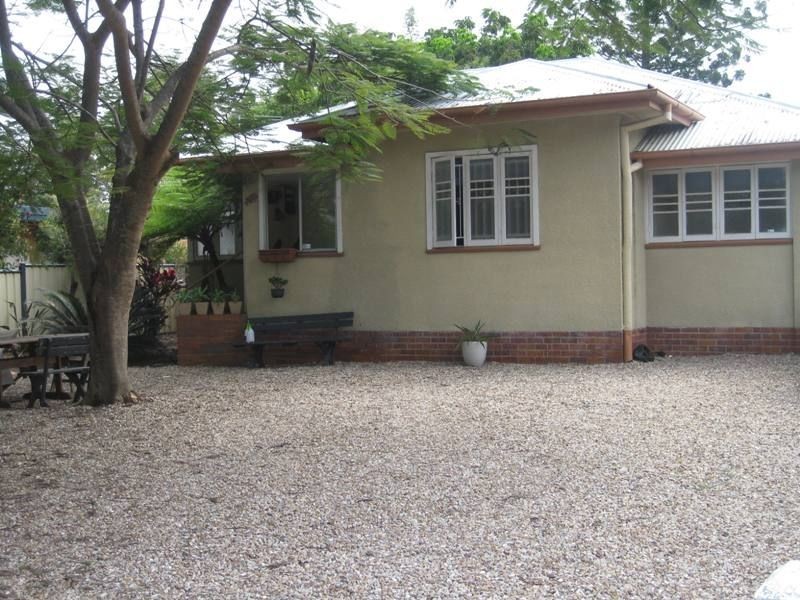 107 South Station Road, Silkstone QLD 4304