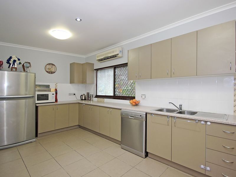 18 Balfour Street, Coalfalls QLD 4305