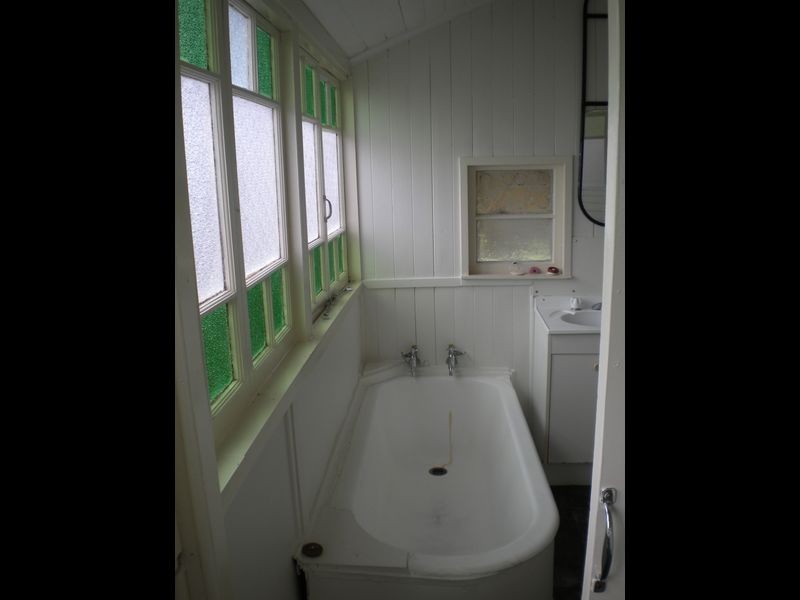 3 Shine Street, One Mile QLD 4305