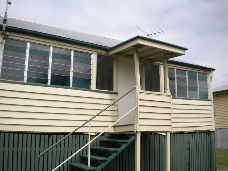 3 Shine Street, One Mile QLD 4305