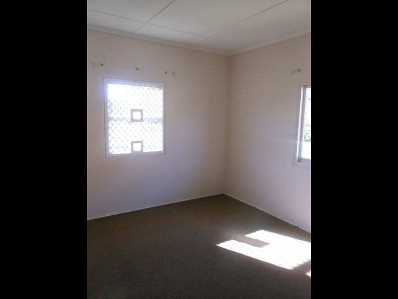 14 Phillip Street, One Mile QLD 4305