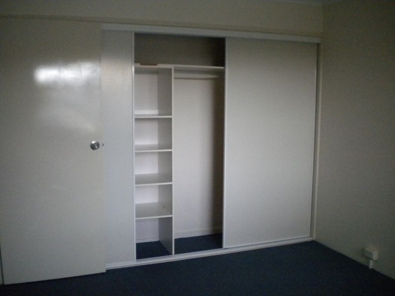 2/14a MacQuarie Street, Booval QLD 4304