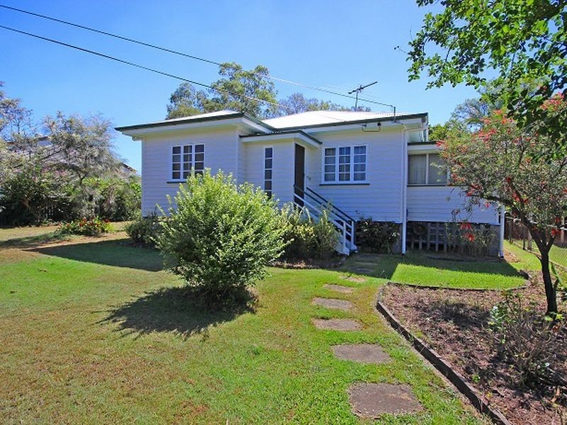 15 Theodore Street, Brassall QLD 4305