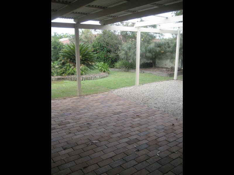 25 Bangalow Crescent, Raceview QLD 4305