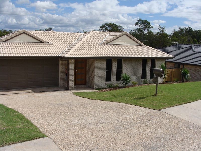 8 Barwell Street, Brassall QLD 4305