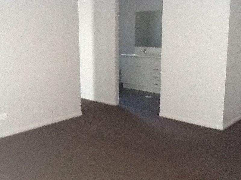 29 Shamrock Place, Chuwar QLD 4306