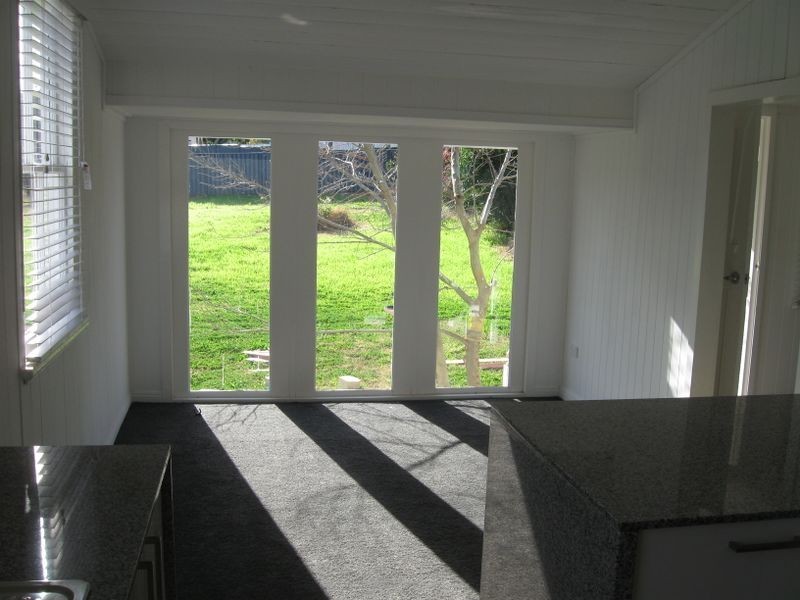 3 Creek Street, Silkstone QLD 4304