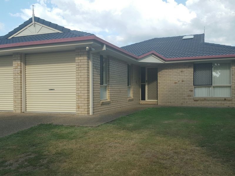 26 Dianthus Place, Flinders View QLD 4305