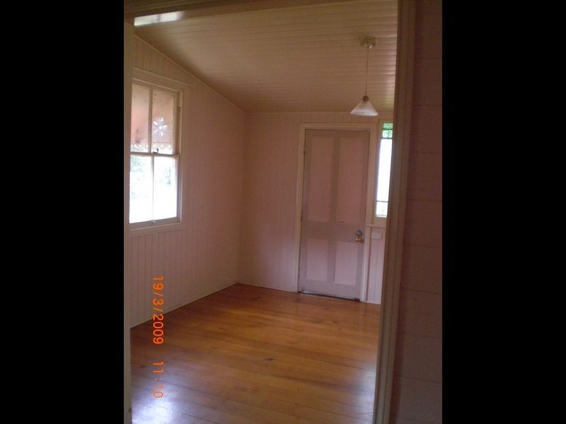14 Moffat Street, Ipswich QLD 4305