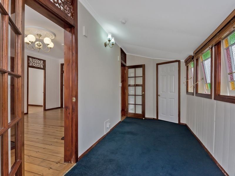21A Lindsay st, Bundamba QLD 4304
