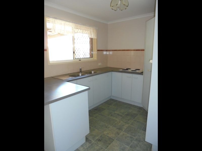 25 Bangalow st, Raceview QLD 4305