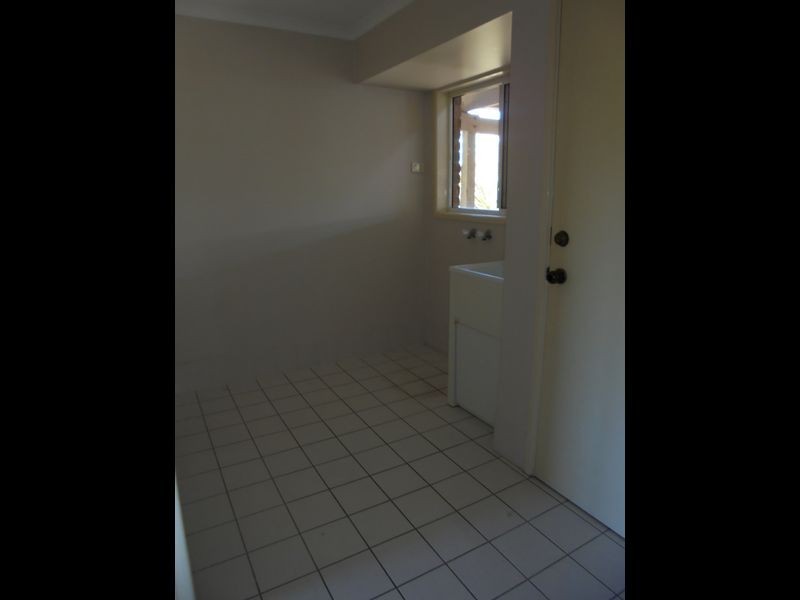 25 Bangalow st, Raceview QLD 4305