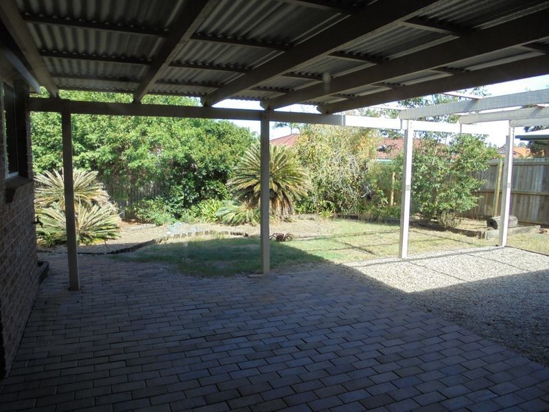 25 Bangalow st, Raceview QLD 4305