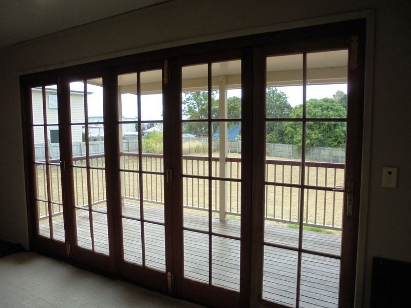 27 Marian Street, Booval QLD 4304