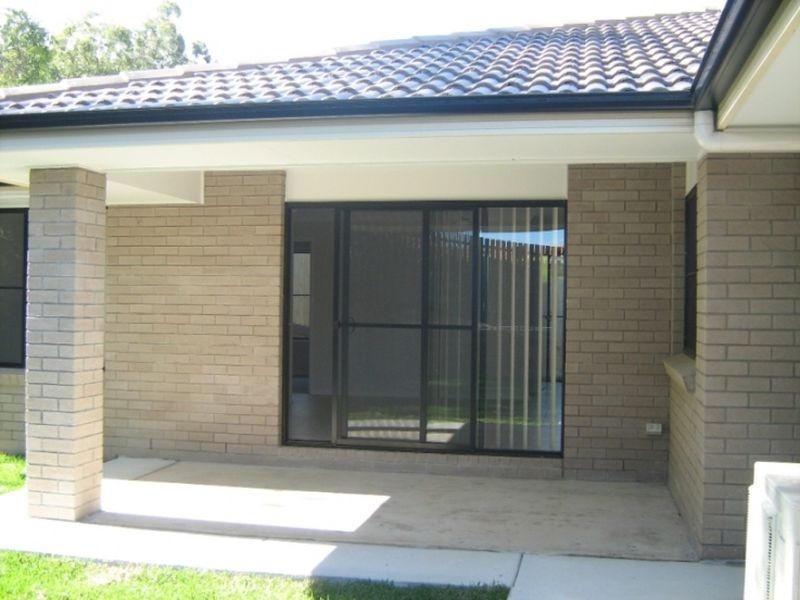 11 Bradfield Drive, Brassall QLD 4305