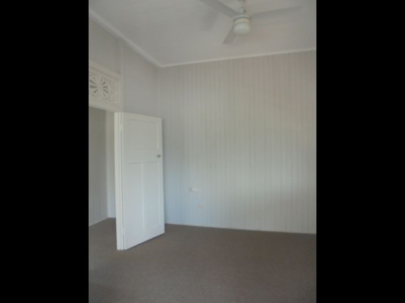1 Cook Street, Booval QLD 4304