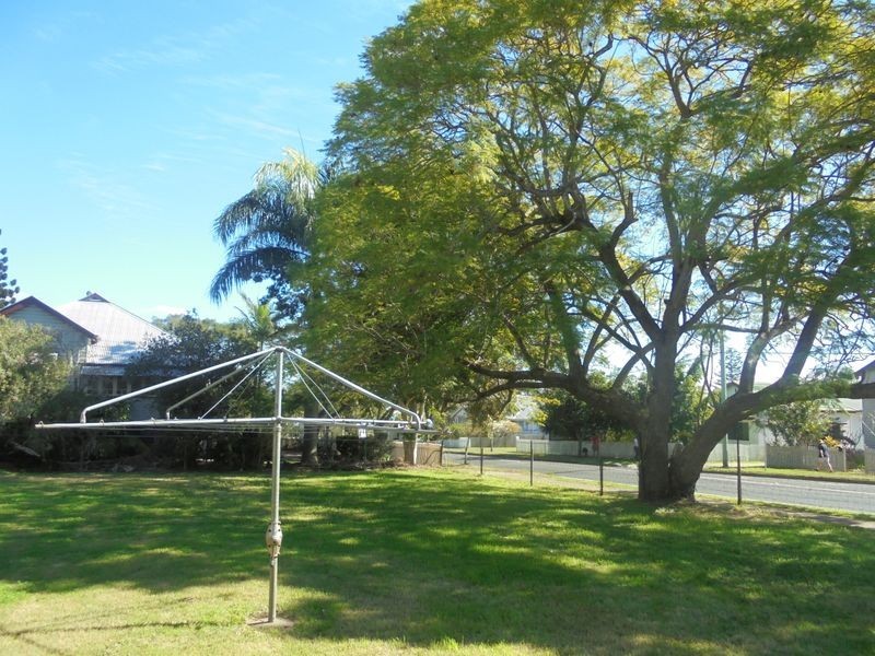 1 Cook Street, Booval QLD 4304