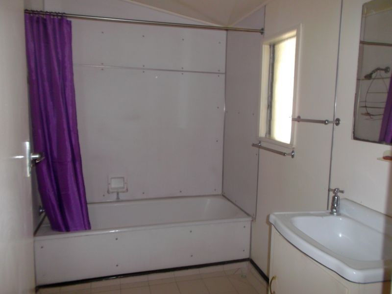 2/24 Thomas Street, Sadliers Crossing QLD 4305