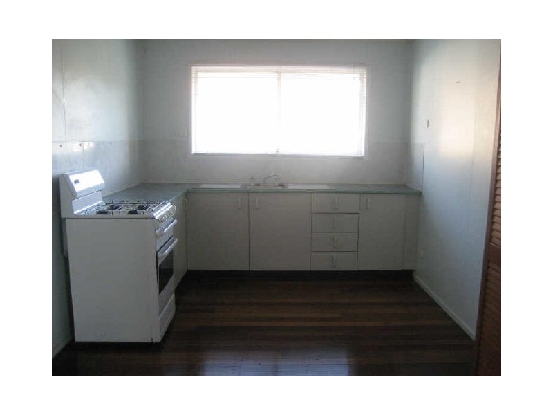 58 Naomai Street, Bundamba QLD 4304