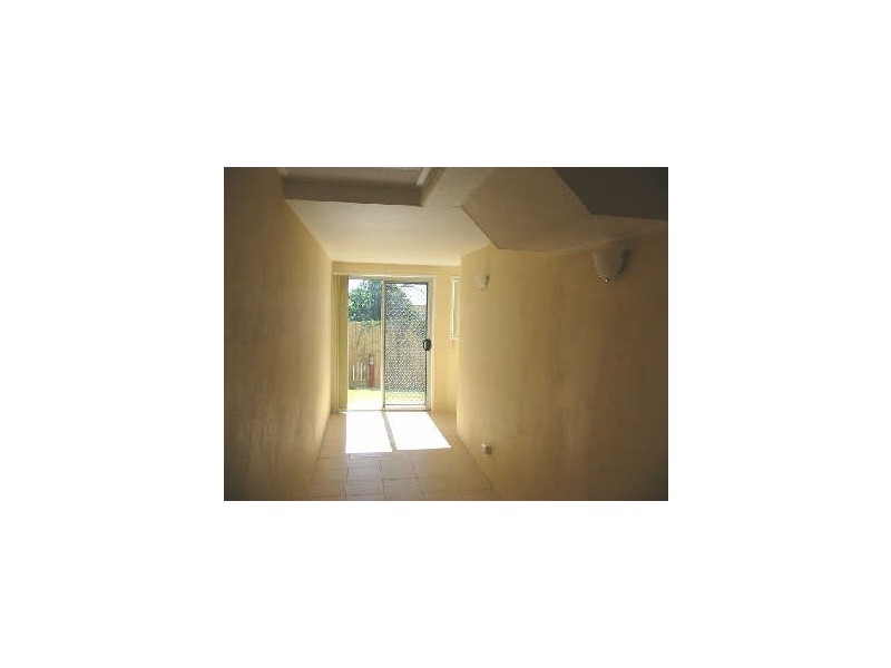 5/3 Court Street, Ipswich QLD 4305