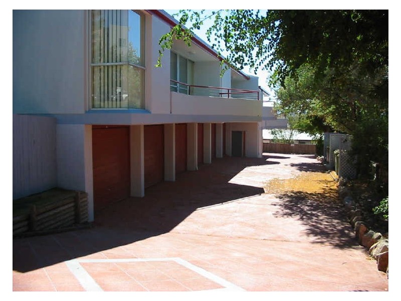 5/3 Court Street, Ipswich QLD 4305