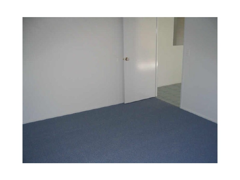 10B Phoenix Court, Churchill QLD 4305