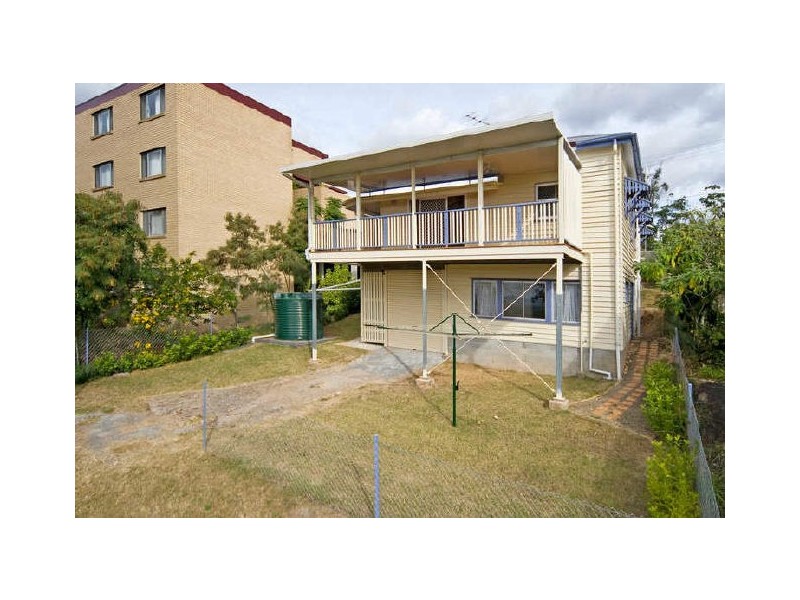 10 Chelmsford Avenue, Ipswich QLD 4305