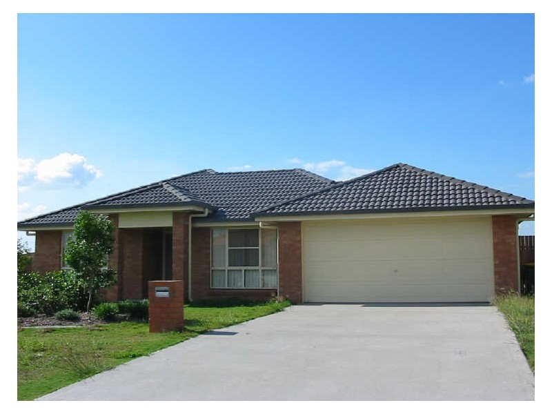 10 Hilldean Drive, Raceview QLD 4305