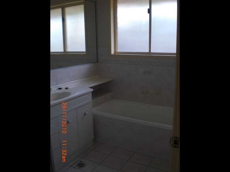 7 Amor Court, Yamanto QLD 4305
