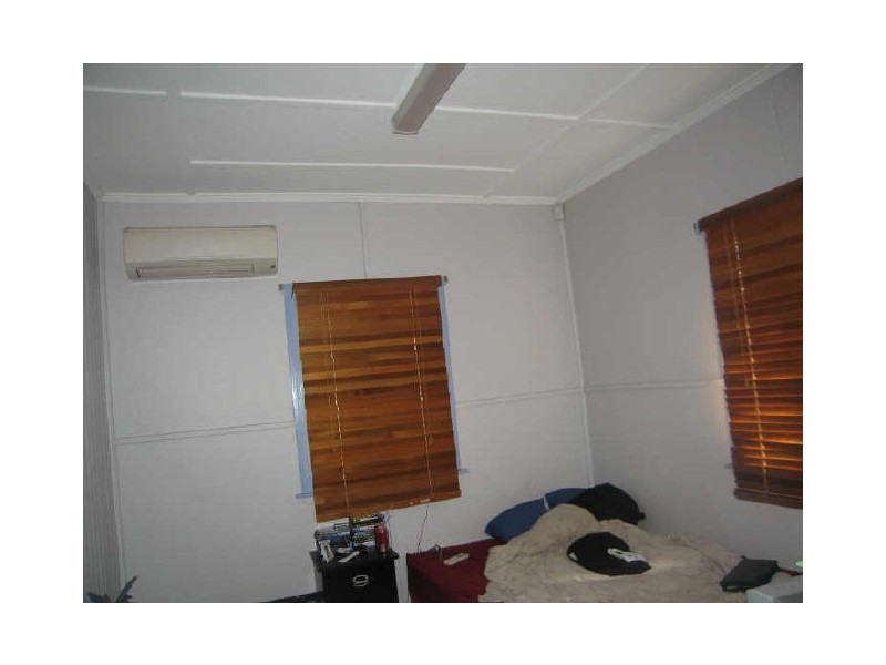 48 River Road, Dinmore QLD 4303