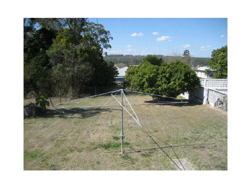 24 McGrath Lane, Booval QLD 4304