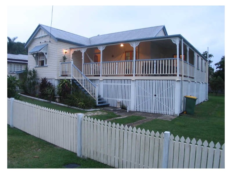 12 Foote Street, Newtown QLD 4305
