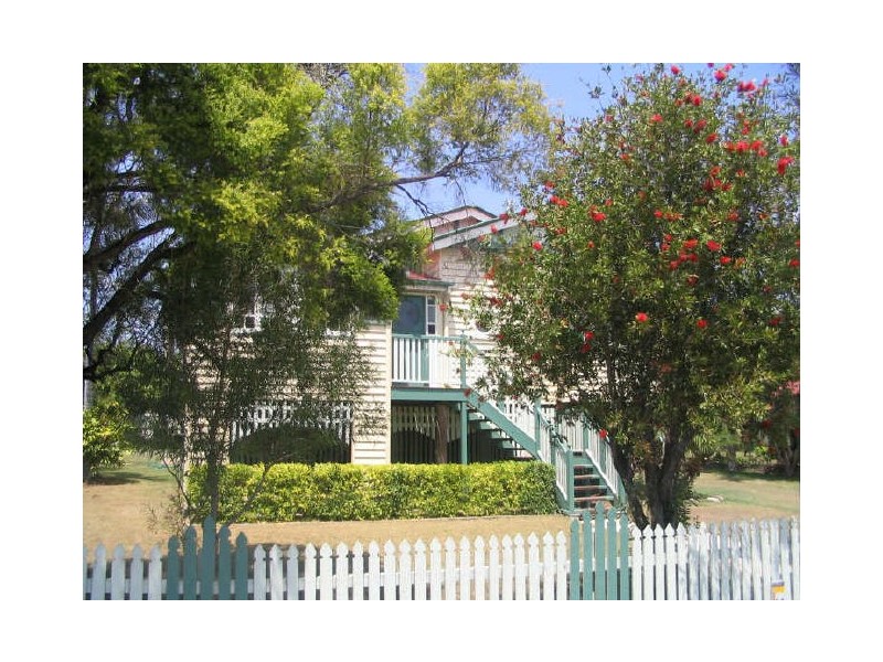 21 Brisbane Road, Ebbw Vale QLD 4304