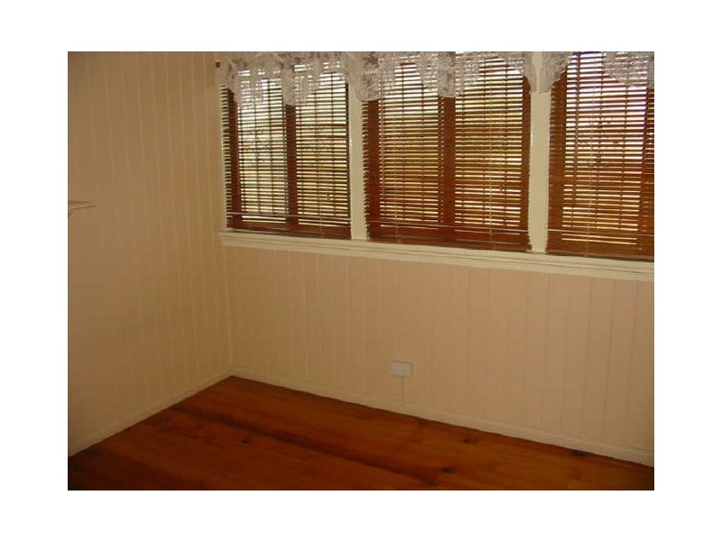 21 Brisbane Road, Ebbw Vale QLD 4304