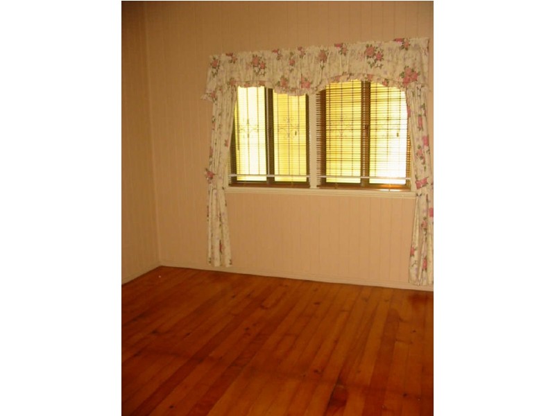21 Brisbane Road, Ebbw Vale QLD 4304