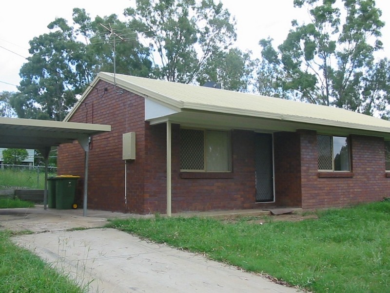 21 Sutton Street, Churchill QLD 4305