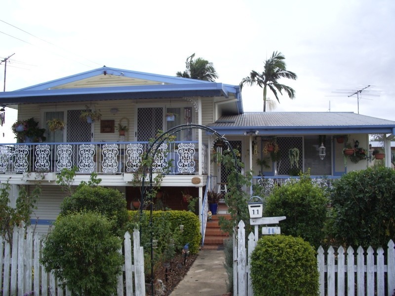 11 Cross Street, Raceview QLD 4305