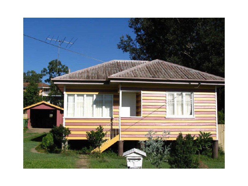 31 Lindsay Street, Bundamba QLD 4304