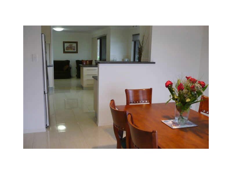 50 Newsky Court, Deebing Heights QLD 4306