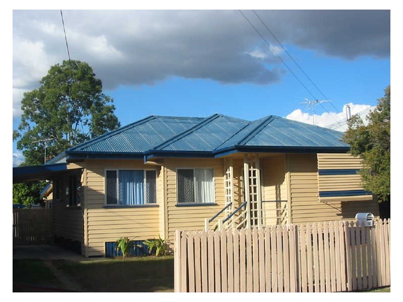 10 Shine Street, One Mile QLD 4305
