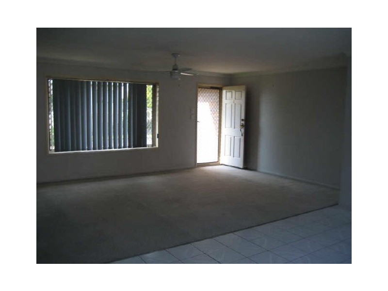 1/49 Kingston Way, Raceview QLD 4305