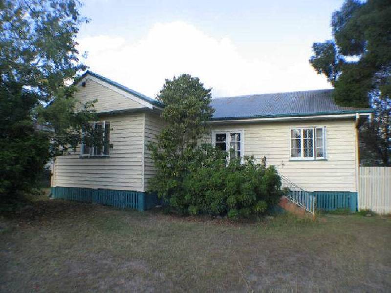 1 Orchard Street, Eastern Heights QLD 4305