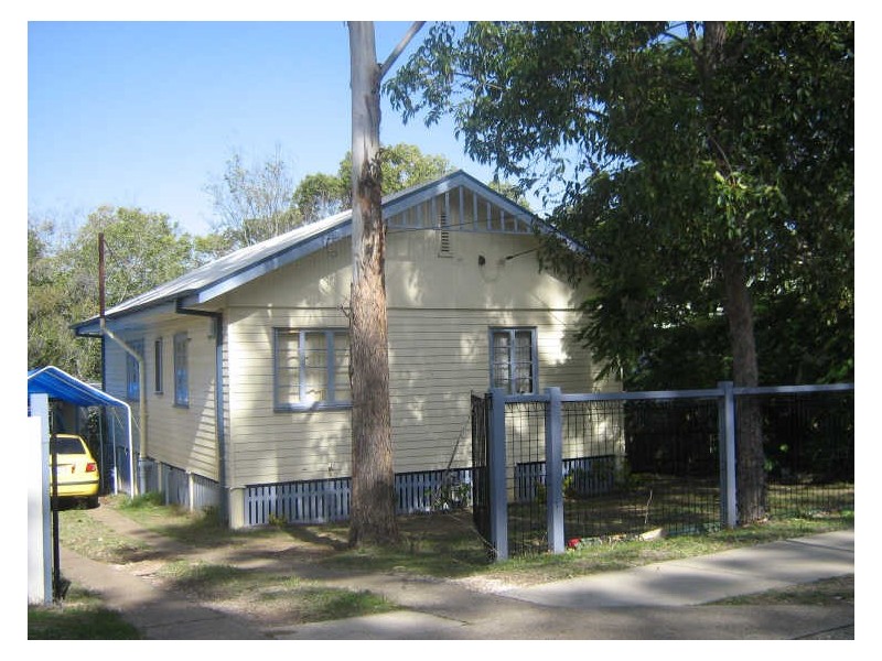 7 Samford Road, Leichhardt QLD 4305