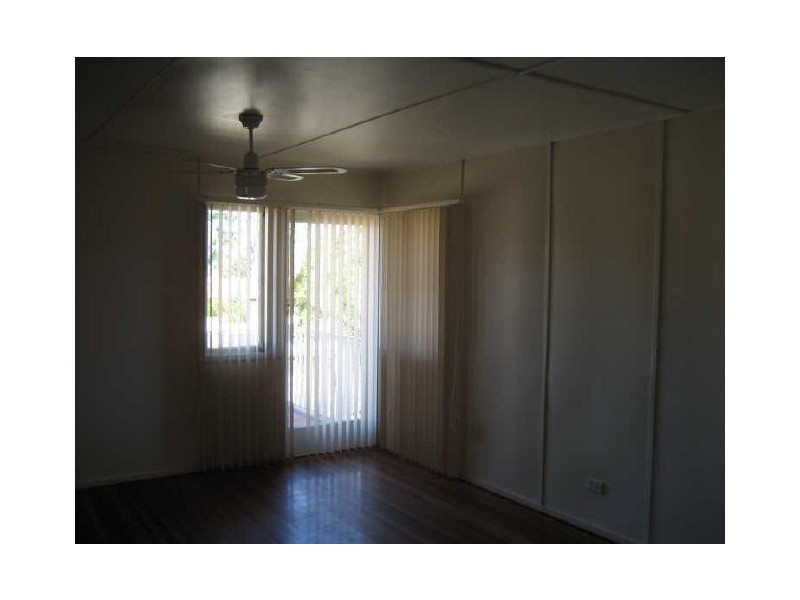 19 Coverack Street, Leichhardt QLD 4305