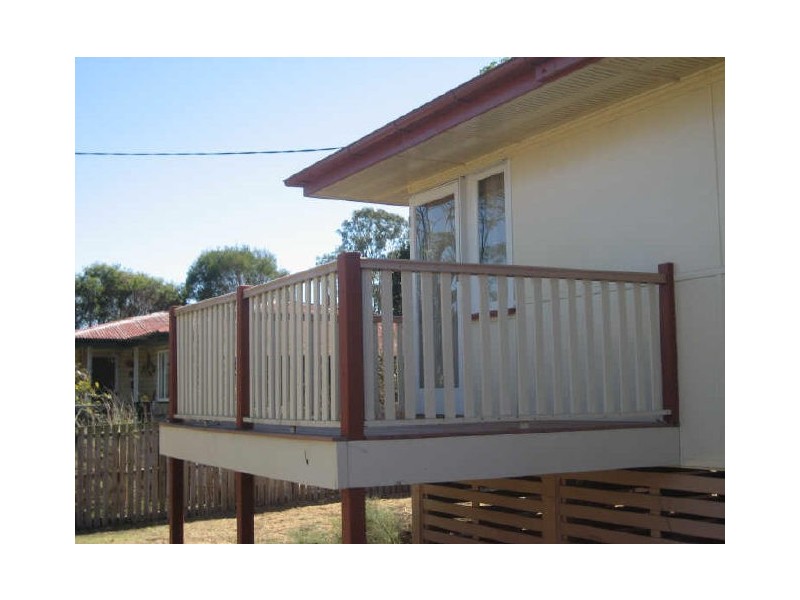 19 Coverack Street, Leichhardt QLD 4305