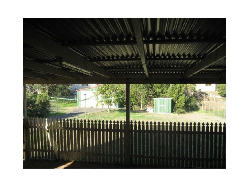 5 McDougal Close, Silkstone QLD 4304