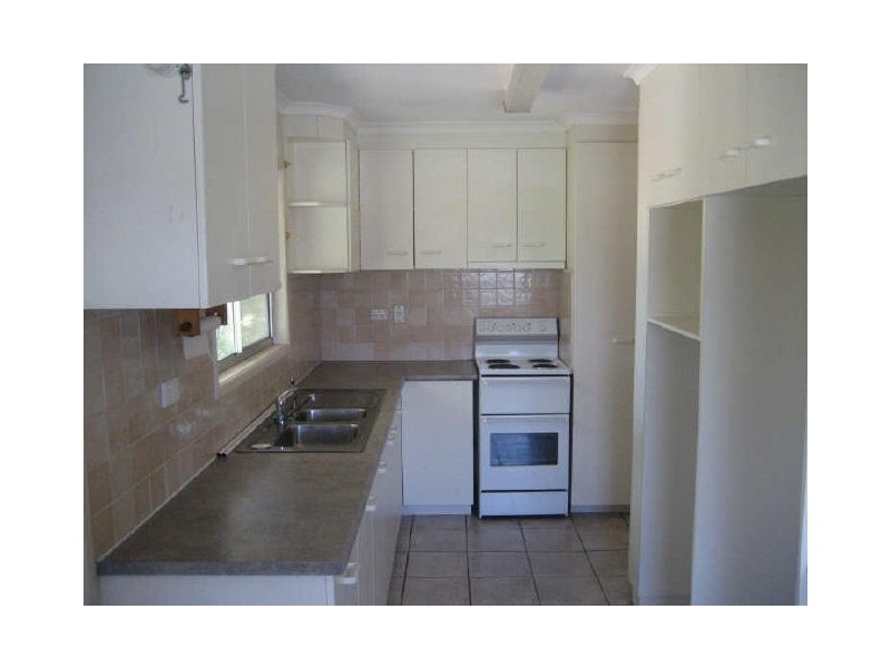 5 Saunders Street, Flinders View QLD 4305