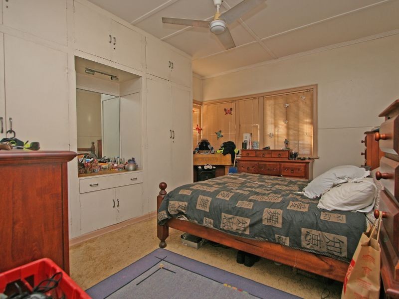 22 Cribb Street, Sadliers Crossing QLD 4305