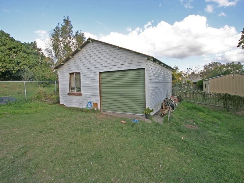 22 Cribb Street, Sadliers Crossing QLD 4305