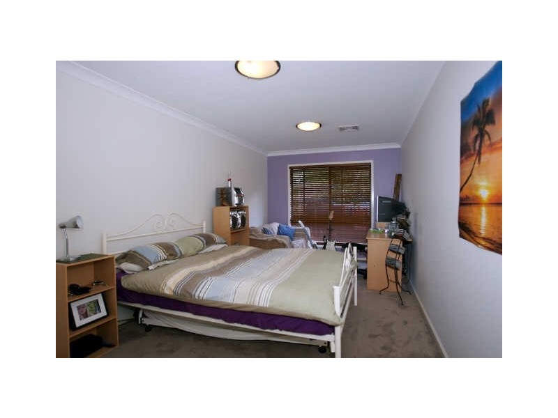 14 Chestnut Place, Forest Lake QLD 4078